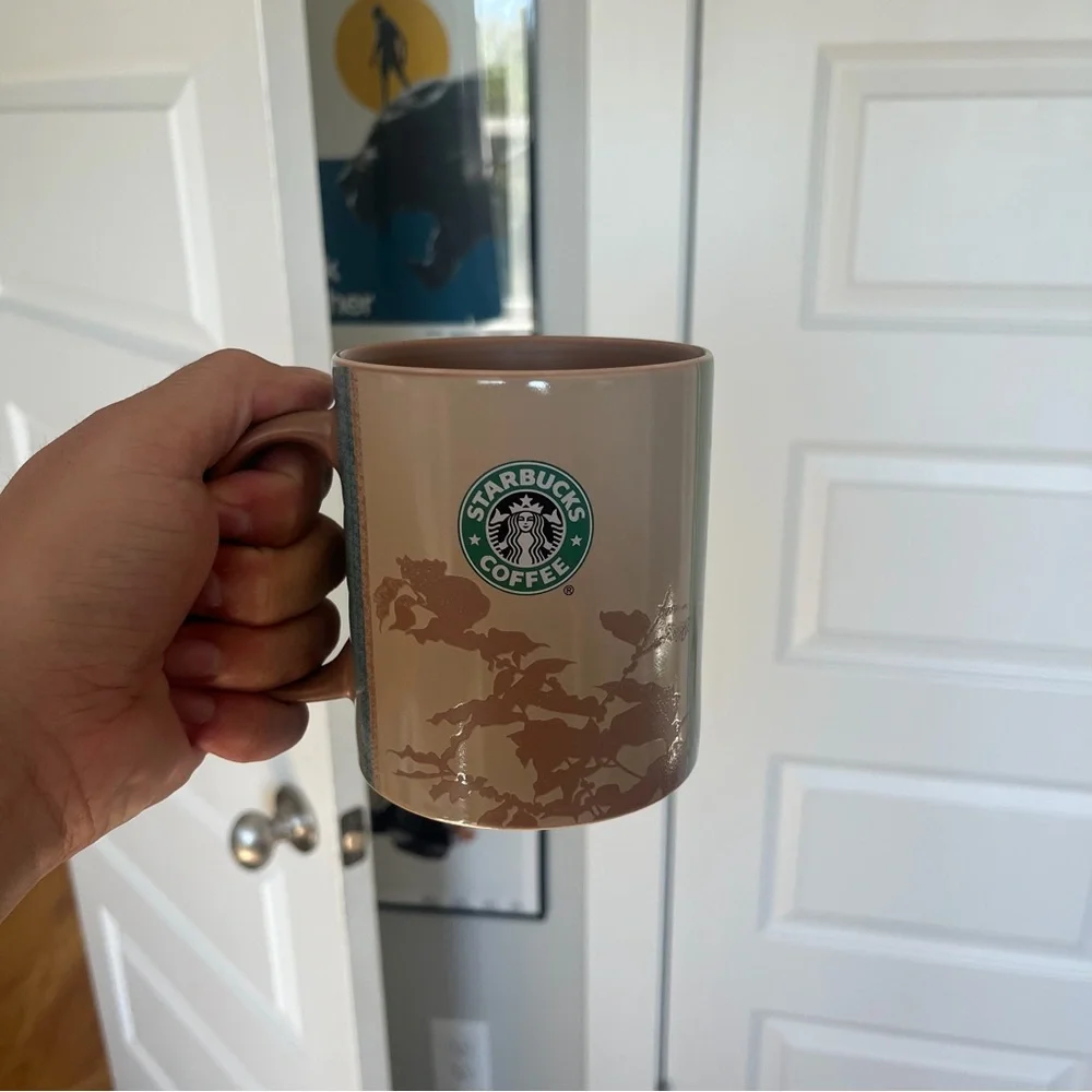 Starbucks 2006 18 fl oz Mug